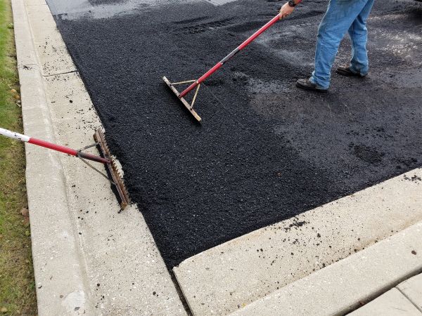 Cost of Asphalt Driveway Service in Shingle Springs
